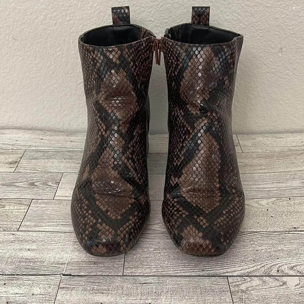 Time and Tru Snake Print Booties With Memory Foam Size 8